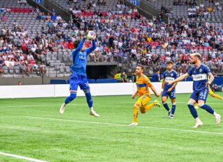 ホワイトキャップス、メキシコのリーグ覇者にPK戦の接戦に ティグレスの攻撃を止めるGK高丘。リーグスカップ2023、2023年8月4日、BCプレース。Photo by Koichi Saito