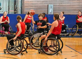 車いすバスケットボール女子U25日本代表、充実のバンクーバー合宿で自信に 車いすバスケットボール女子U25日本代表とカナダ代表の練習試合の様子。2023年8月19日、リッチモンド市オリンピックオーバル。Photo by Koichi Saito