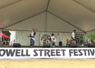 History of the Japanese Canadian Community トロントから出演のten ten。2023年8月6日、バンクーバー市オッペンハイマー公園。Photo by Japan Canada Today