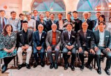 今年設立20周年、日加商工会年次総会開催 第20回日加商工会議所年次総会・懇親会参加者で。2023年10月27日、バンクーバー市。Photo by Japan Canada Today