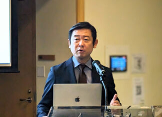 慶應大学教授 森聡氏、UBCでインド太平洋安全保障について講演 バンクーバーで講演する森聡・慶應大学教授。2023年11月2日、UBC。Photo by Japan Canada Today