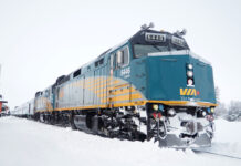 「カナダ“乗り鉄”の旅」第7回 路線バスで紙幣を運賃箱に入れようとした時、運転手さんは… BRTとバスが発達したウィニペグ VIA鉄道カナダのチャーチル発ウィニペグ行きの夜行列車(2022年12月31日、大塚圭一郎撮影)