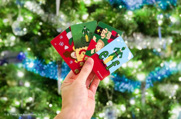 トランスリンクがクリスマス映画「エルフ」記念コンパスカード発売 「エルフ」デザインコンパスカードは4種類。Photo by TransLink
