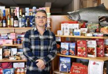 「極上のカナダグルメを楽しんでもらいたい」Cheena代表ショーン・リトンさんインタビュー(前編) Cheena代表ショーン・リトンさん。Cheena事務所で。Photo by Koichi Saito