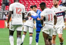 バンクーバー・ホワイトキャップスGK高丘陽平選手インタビュー「2024年シーズンに向けて」 3月8日 MLS初勝利をチームメイトと喜ぶ高丘。CONCACAF Champions LeagueレアルC.D.エスパーニャ(ホンデュラス)戦。2023年3月8日、BCプレース。Photo by Koichi Saito/Japan Canada Today