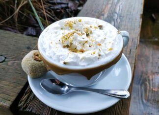 寒いバンクーバーの街を温める「ホットチョコレートフェスティバル」開催中 Mercato di Luigiのフェスティバル期間限定特別メニュー「CIOCCOLATA CALDA AL PISTACCHIO」。Photo by古川紋/Japan Canada Today