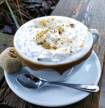 寒いバンクーバーの街を温める「ホットチョコレートフェスティバル」開催中 Mercato di Luigiのフェスティバル期間限定特別メニュー「CIOCCOLATA CALDA AL PISTACCHIO」。Photo by古川紋/Japan Canada Today