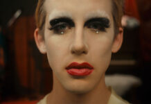 カナダのヒューマンドラマ映画「ジャンプ、ダーリン」日本で公開 「ジャンプ、ダーリン」より。Photo courtesy of ライツキューブ