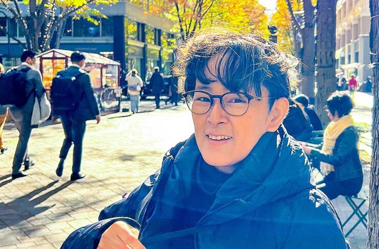 「瞬間を切り取る新たなカナダの視点、友理さんの東京の会社員生活からバンクーバーのクリエイティブへ」カナダの魅力を語る~シリーズ第4回 フォトグラファーとして活躍する前林友理さん。Photo by Koichi Saito