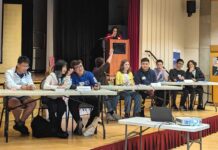 「日本好き高校生たちの熱き戦い!」メトロバンクーバー・ジャパンボウル2024 緊迫した雰囲気の中、白熱する決勝戦の様子。2024年3月9日、日系文化センター・博物館。Photo by Japan Canada Today