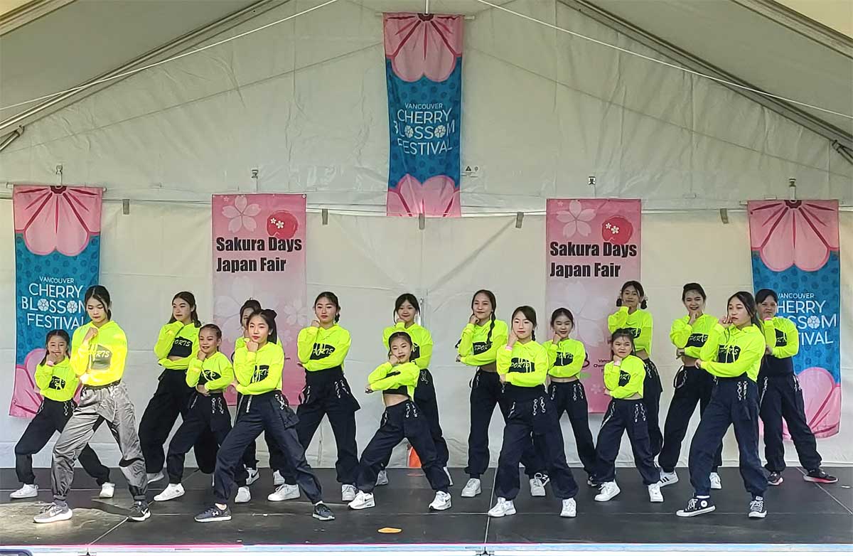 元気いっぱいのパフォーマンスを披露したTenrikyo Joyous Stars。2024年4月14日、バンクーバー市。 Photo by Ayaka Furuakawa /Japan Canada Today