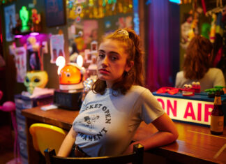 「トラウマを乗り越えようとする女性コメディアンの物語-I Used To Be Funny (アリー・パンキウ監督) Rachel Sennott in I Used To Be Funny, Photo: Janick Laurent (Level FILM)