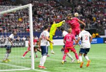 バンクーバーで今季2度目の日本人対決、ホワイトキャップスはホームで2連勝 セントルイスの攻撃をかわすGK高丘。2024年6月29日、BCプレース。セントルイス・シティSC戦。Photo by Koichi Saito/Japan Canada Today