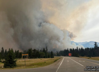 ジャスパー国立公園を山火事が襲う 2024年7月24日午後8時30分(山岳部標準時)Photo from Jasper National Park, Parks Canada X post