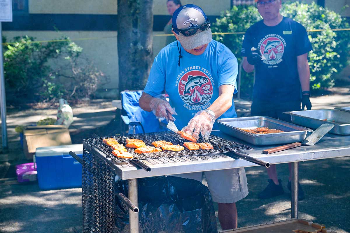 毎年大人気、サーモンBBQ。2024年8月3日、バンクーバー市。Photo by Koichi Saito/Japan Canada Today