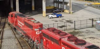 カナダの貨物鉄道、来週にも運行停止の可能性 バンクーバー市を走るカナディアン・パシフィック。Photo by Japan Canada Today