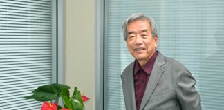 「縁」が重なって実現したバンクーバー・矢野アカデミー30周年を迎えて、矢野修三さんインタビュー(前編) 矢野アカデミー校長・矢野修三さん。2024年8月20日、バンクーバー市。Photo by Koichi Saito