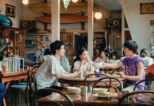 偶然と恋愛「Super Happy Forever」五十嵐耕平監督インタビュー 「Super Happy Forever」より。Photo courtesy of VIFF