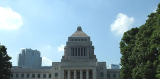 第50回衆議院議員総選挙在外公館での投票が10月16日から開始 国会議事堂。File photo by Japan Canada Today