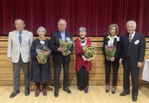 今年で40周年、桜楓会2025年新年会開催 巳年生まれの会員。会長、前会長と一緒に。2025年1月18日、バーナビー市。Photo by Japan Canada Today