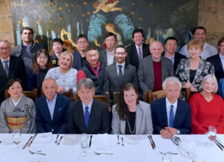 日本カナダ商工会議所クリスマス・パーティと第4回小松和子アワード授賞式 参加者全員で。©️Manto Artworks