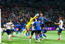 ホワイトキャップス開幕3連勝、GK高丘は無失点 ゴール前でボールを弾くGK高丘。2025年3月8日、BCプレース。Photo by Koichi Saito/Japan Canada Today