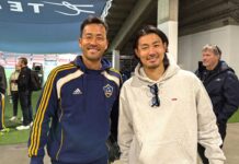 高丘選手らと共に「MLSへの扉を開いていかないといけない」吉田麻也選手 LAギャラクシー吉田選手(左)とバンクーバー・ホワイトキャップス高丘選手。試合後に。2025年3月2日、BCプレース。撮影 日加トゥデイ