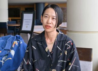 「自分らしく生きるとは?」西加奈子さんインタビュー(後編) 西さんは「書く時はまずほんとに自分が書きたいものを書く」と語る。2024年8月。撮影 斉藤光一