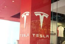 アメリカの関税措置に対抗、テスラ製品BC電力会社のリベート対象外に