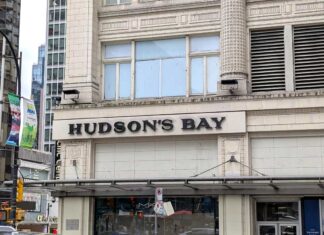カナダの老舗デパートが清算セール、6店舗は存続 ブリティッシュ・コロンビア州バンクーバー市ダウンタウンにあるハドソンズベイ。2025年3月22日、バンクーバー市。Photo by Japan Canada Today