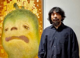 バンクーバー美術館で大谷工作室展「Otani Workshop:Monsters in My Head」 大谷工作室さん。2025年5月25日、バンクーバー市。撮影 Michiru Miyai