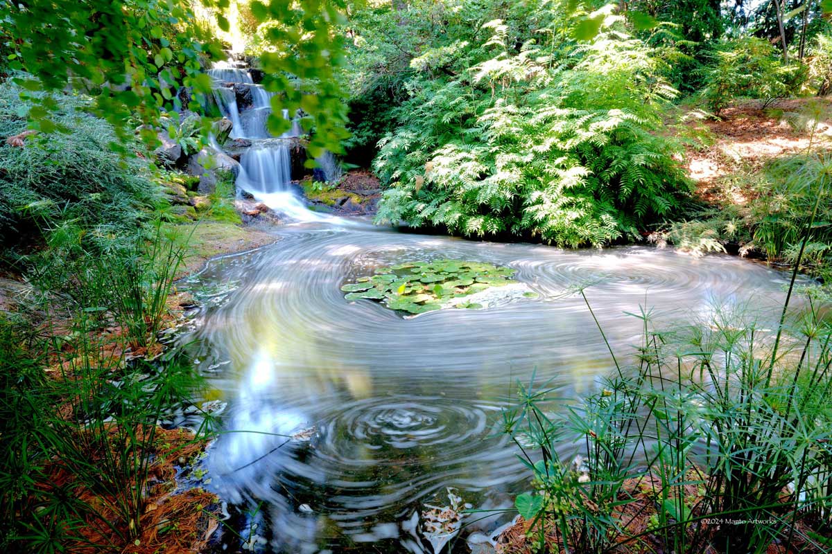 「Waterfall and pond」 Manto Artworks