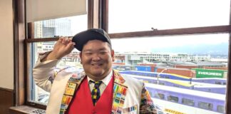 「ひょうたんアートで『新世界』を開く」ひょうたんアーティストあらぽんさん、バンクーバーでワークショップ カナダを訪れるのは初めてというあらぽんさん。バンクーバー市内で。2024年11月26日。撮影 日加トゥデイ