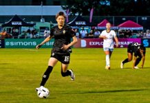 バンクーバー・ライズに岡本が入団、AFCトロント木﨑と直接対決 64分から途中出場で地元デビューを果たしたバンクーバー・ライズ岡本。2025年7月24日、バーナビー市スワンガードスタジアム。撮影 斉藤光一/日加トゥデイ