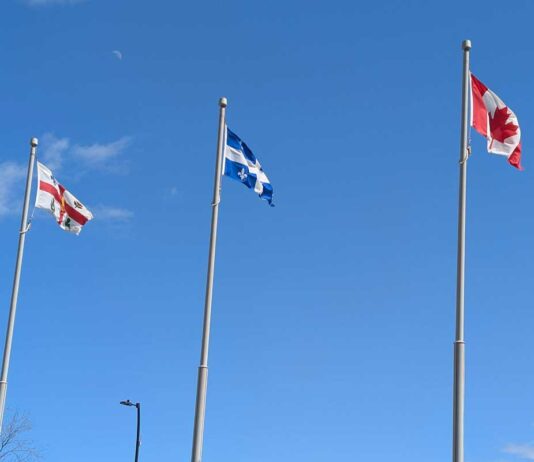 モントリオールとその近郊のイベント 2026年4月 モントリオール市役所前。2025年4月4日、モントリオール市。撮影 日加トゥデイ