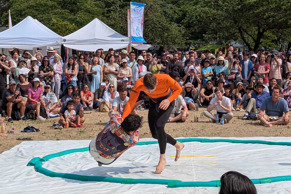 パウエル祭で最も盛り上がるイベントの一つ、相撲トーナメント。2025年8月3日、バンクーバー市。撮影　日加トゥデイ