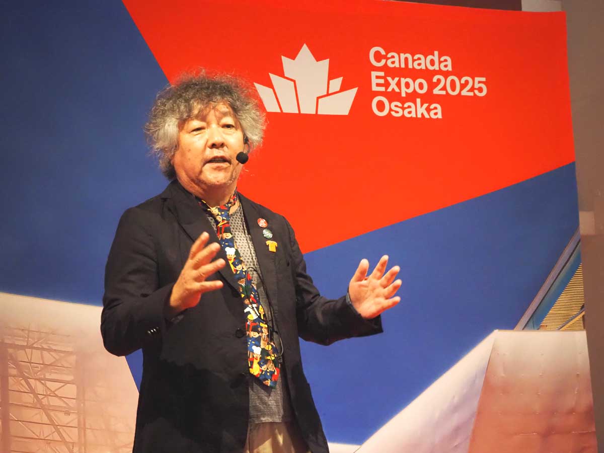 ２０２５年大阪・関西万博のカナダ館で講演する茂木健一郎さん（大塚圭一郎撮影）