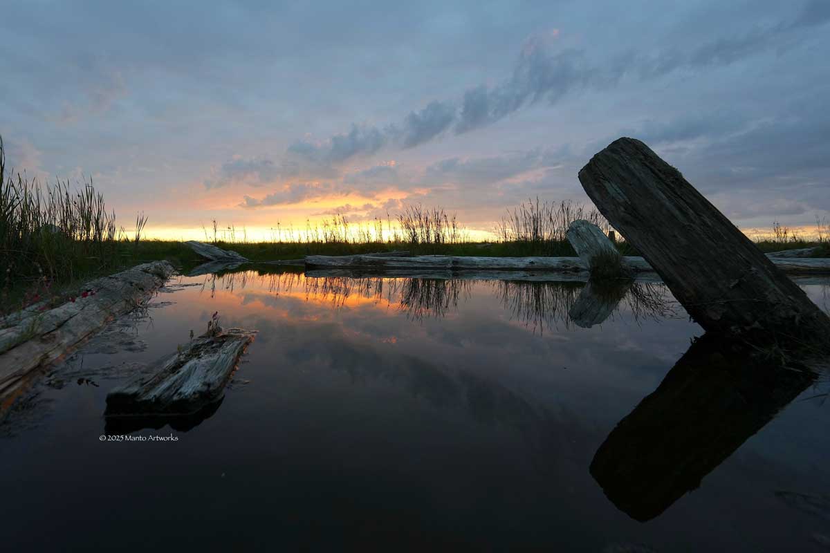 「Sunset @ 6:04 pm in Richmond BC」Manto Artworks