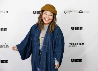 「国宝」と「あかし」VIFF2025観客賞を受賞 レッドカーペットに現れた「あかし」の吉田真由美監督。2025年10月2日、バンクーバー市。Photo provided by VIFF