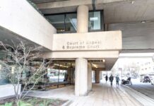 カナダ・リッチモンド市内の先住民への権利を巡って紛糾 ブリティッシュ・コロンビア州最高裁判所。撮影 日加トゥデイ