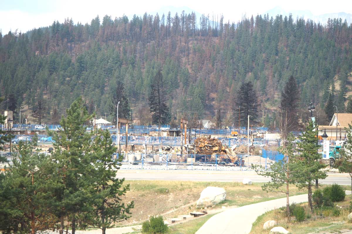 山火事の被害に遭ったカナダ西部アルバータ州ジャスパー(大塚圭一郎撮影)