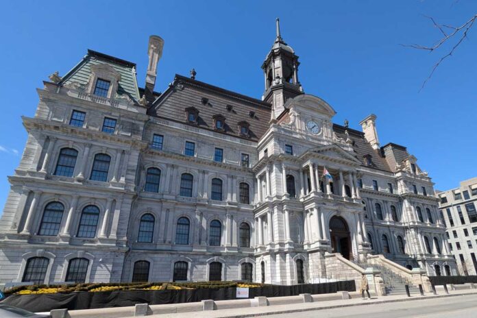 Montreal-City-Hall ケベック州モントリオール市庁舎。2025年4月4日、モントリオール市。撮影 日加トゥデイ