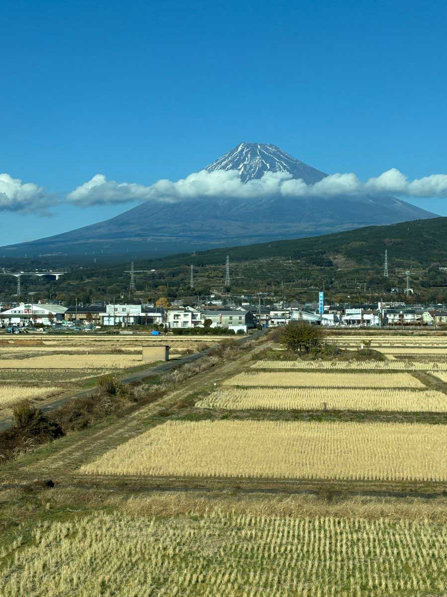 「晩秋の富士山」コナともこ