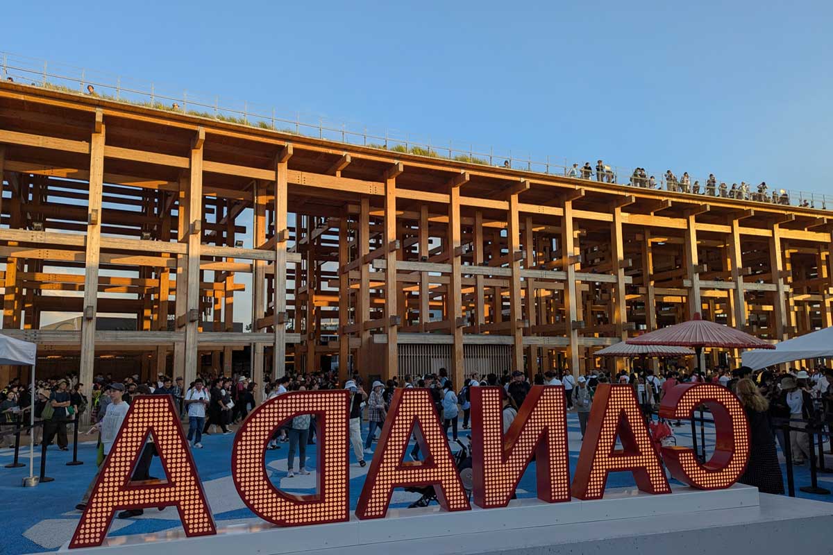 カナダ館から見る大屋根リング。2025年10月7日、大阪市。撮影　三島直美／日加トゥデイ