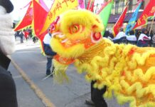 春節パレード、バンクーバー中華街で22日に開催 バンクーバー市中華街で開催される春節パレード。File photo by Japan Canada Today