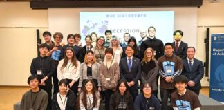 「日本語に思いを乗せて」第38回BC州日本語弁論大会開催 髙橋総領事と出場者が揃って。2026年3月7日、バンクーバー市。撮影 三島直美/日加トゥデイ