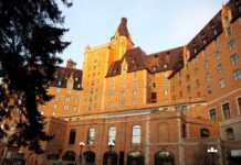 「カナダ“乗り鉄”の旅」第34回 鉄道会社が建てたホテル、今も語り継がれる「幽霊出没」 シリーズ「カナディアン」【8】 デルタ・ホテルズ・ベスボロウの外観(2023年9月、大塚圭一郎撮影)