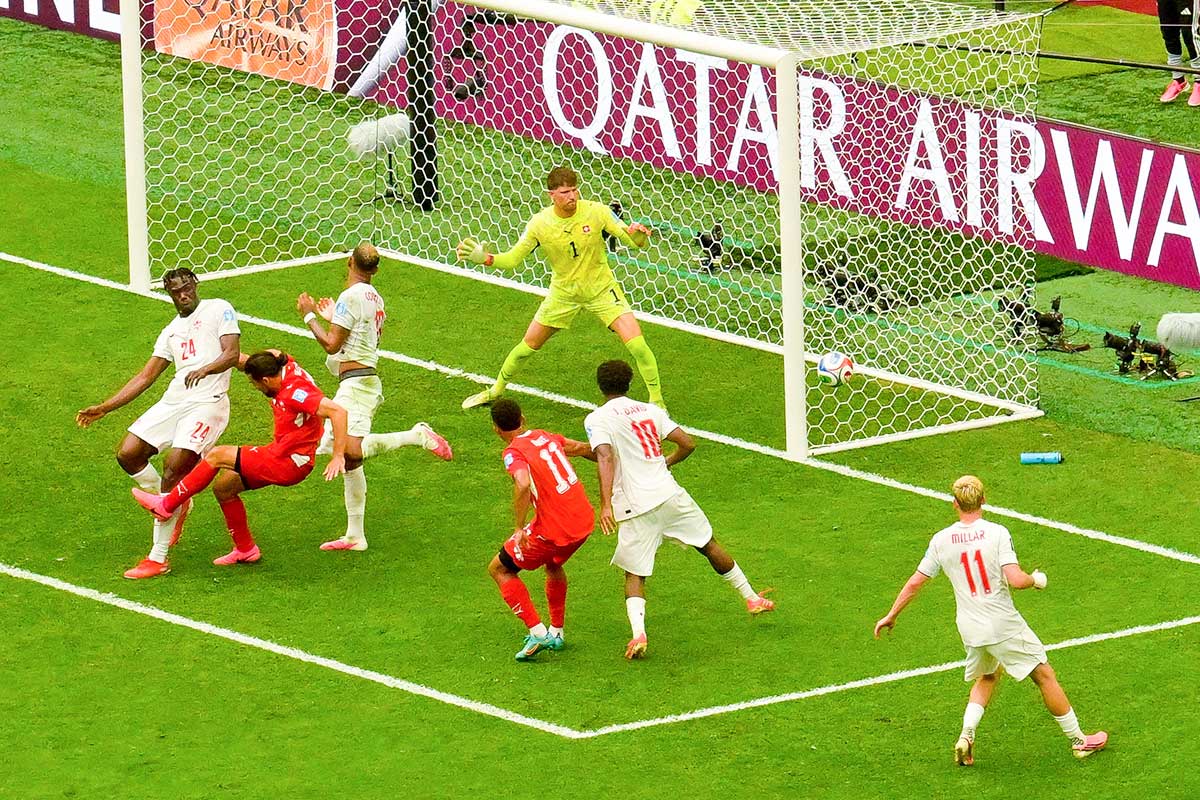試合終盤カナダは怒涛の攻めを見せるがあと1点が遠く...。2026年6月24日、バンクーバー市。撮影　斉藤光一／日加トゥデイ