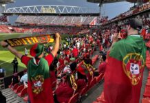 FIFAワールドカップ2026:トロントでポルトガルが、バンクーバーでスイスがベスト16へ 試合開始前、続々と会場入りするポルトガルファン。2026年7月2日、トロント市。撮影 日加トゥデイ