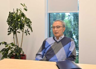 “Stories of Japanese Canadians: Memories for the Future Generation” Mr. Jim Kojima Mr. Jim Kojima/ジム・コジマさん